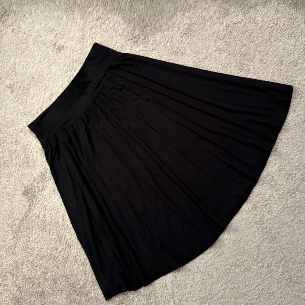 NWOT Elegant Black Women's Skirt